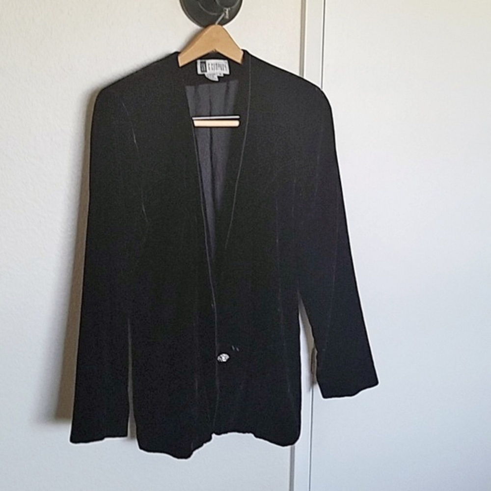 Vintage black two-button velvet blazer